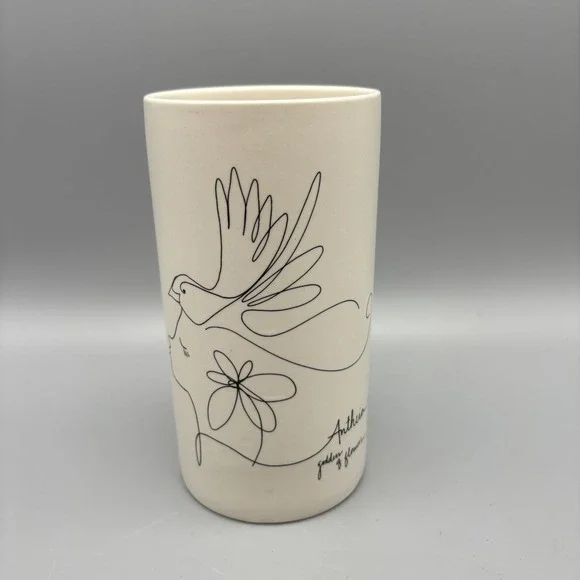 Antheia‎ Goddess Of Flowers Line Drawing Vase