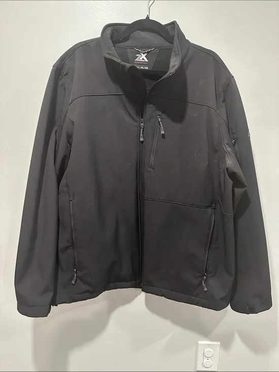 ZeroXposur Men’s Black Lightweight Softshell Jacket