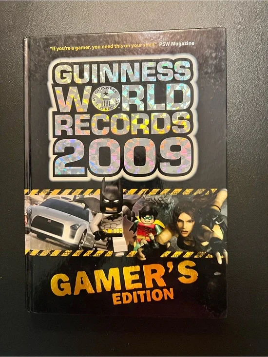 World records 2009 Gamer's Edition Black Holographic Cover