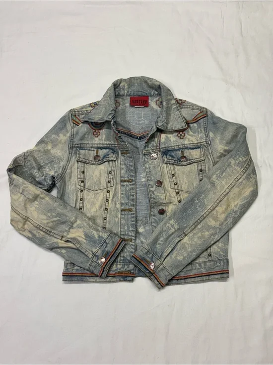 Western Chief Light Wash Denim Jean Jacket with Cream Accent