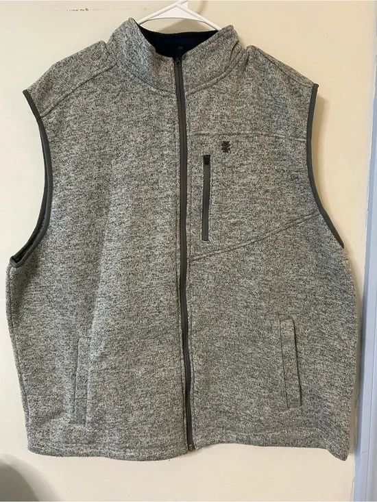 Izod Men's Heather Gray Fleece Vest with Full Zip