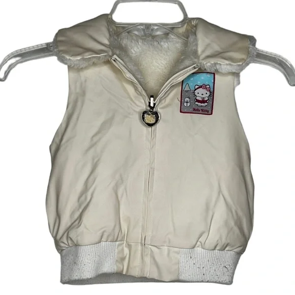 Sanrio‎ Hello Kitty Reversible Fuzzy Vest