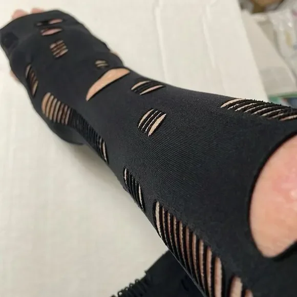 GOTH ARM SLEEVES‎