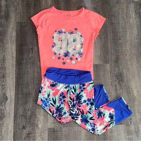 Little Girls Size 7 / 8 Multi-Colored Tee & Capri Pants Activewear Workout Set