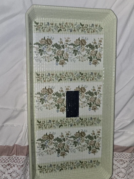 Multipurpose bathroom tray for your jewelry