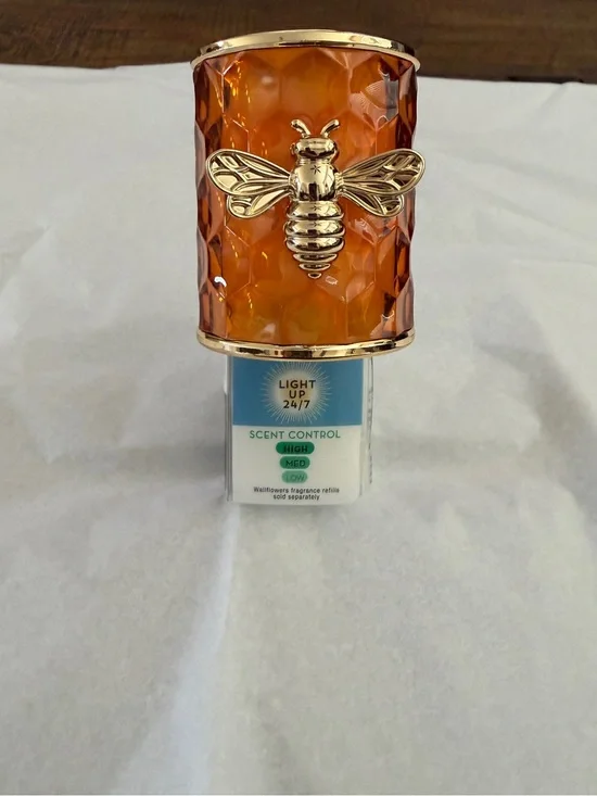 New-Bath and Body Works Amber Bee Wallflower Plug-In Fragrance Holder