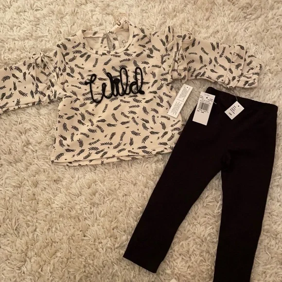 NWT Jessica Simpson Baby Girls Feather Print Wild Two Piece Set!