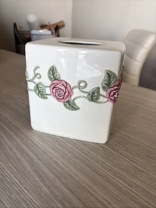Vintage WBI Donisa Hand Painted Rosalind-5 Ceramic Rose Tissue Box Cover