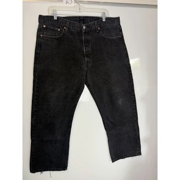 Vintage Levi's 501 Jeans Mens 40x30 Straight Black Denim Button Fly Grunge Y2K