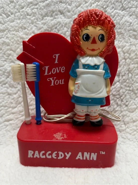 1973 Raggedy Ann Battery Operated Tooth Brush Set (not tested)