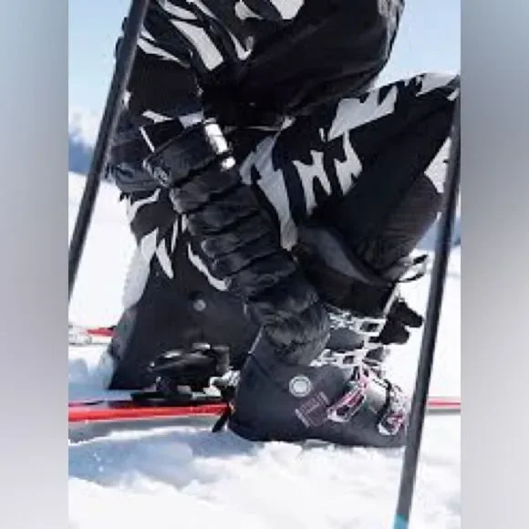 New Highline Puffer Mittens