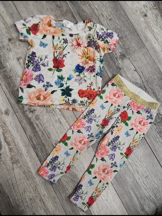 H&M Pale Pink Floral Tee and Leggings Set with Gold Accent