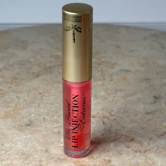 Too Faced Lip Injection Extreme 0.10oz Bubblegum Yum Plumping Lip Gloss Mini