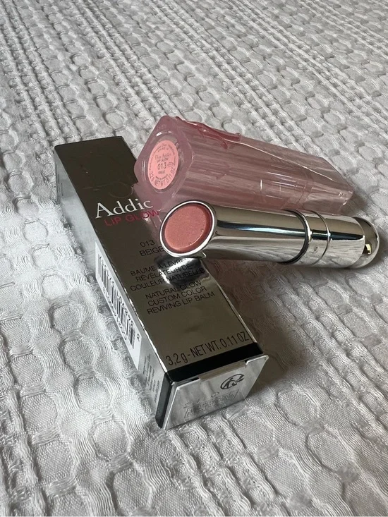 Dior Addict Lip Glow Reviving Lip Balm in Beige  (013)
