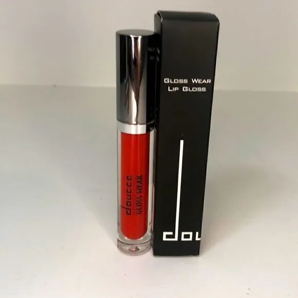 New in box Doucce Gloss wear shiny lip gloss in Color 770 dark coral