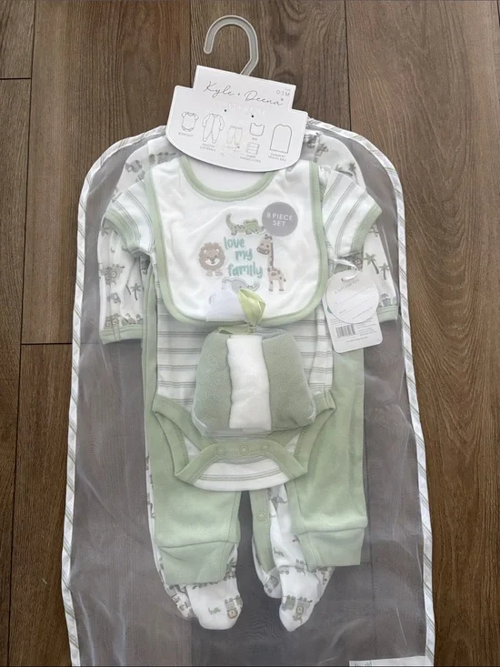 Kyle + Deena Baby Green 8-Piece Matching Set