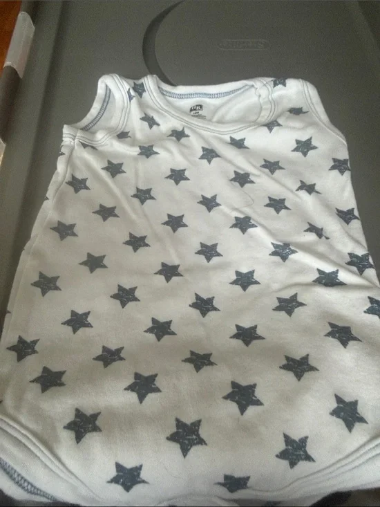 Sleeveless Star-Print Baby Sleep Sack - White with Gray Stars