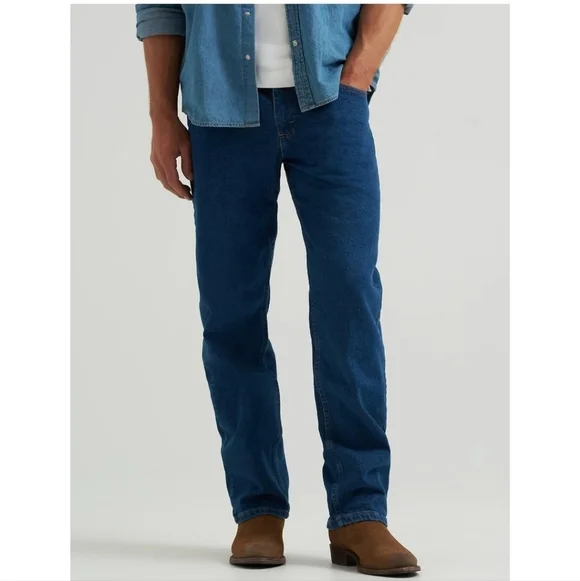 Wrangler Men's Relaxed Fit Blue Jeans Denim Flex For comfort Size 40x30 NWT