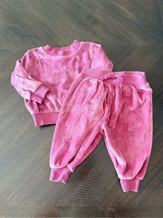 Charlotte & Star Matching