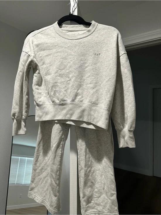 Abercrombie & Fitch Kids Light Heather Gray Matching Sweatshirt & Pants Set