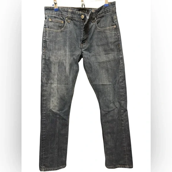 DSTLD men’s size‎ 32 x 32 denim jeans. Straight leg raw