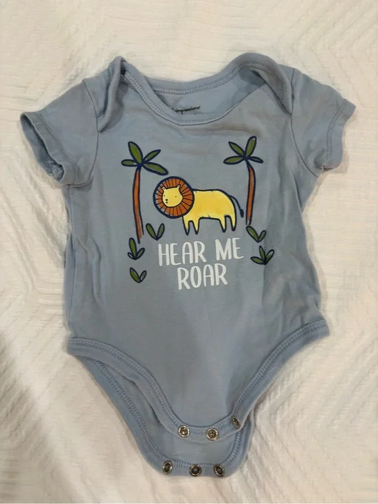 First Impressions Blue 'Hear Me Roar' Lion Graphic Baby Bodysuit