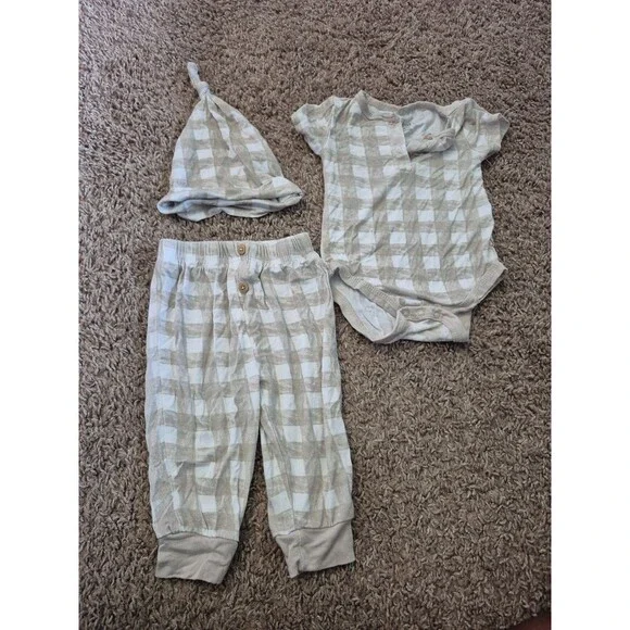 Milkberry bamboo 3 piece set size 3-6 months