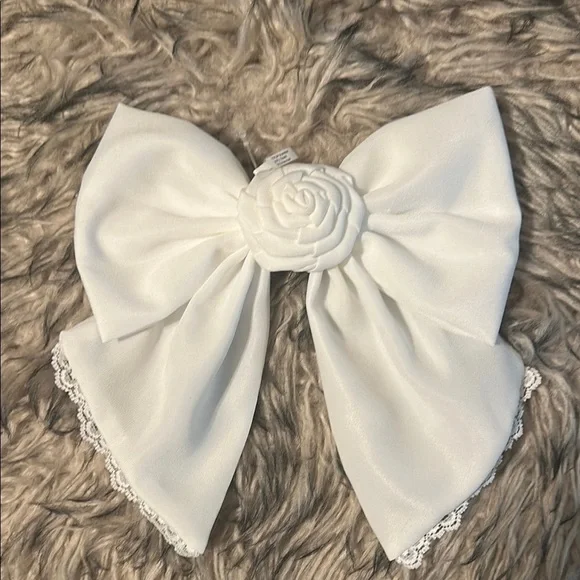 Free People Easy Does It Bow White Clip