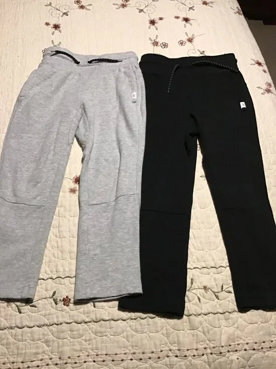 Two Pairs of Boy's Gap SweatpantsSize S (6-7) in Black & Gray, Nice Shape