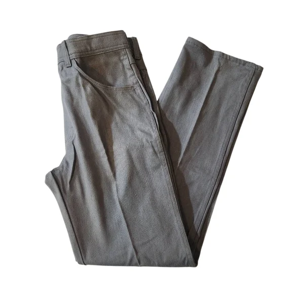 Gray Wrangler Reserve Flex-Fit Straight-Leg‎ Pants Size 33x32