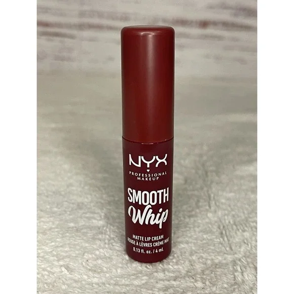 NYX Smooth Whip Matte Lip Cream Velvet‎ Robe WMLC14
