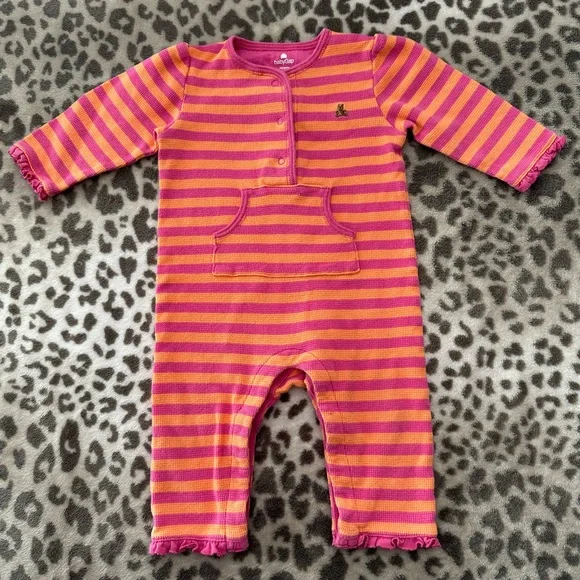 2006 babyGap Striped One Piece in Pink Orange Size 6-12 Newborn