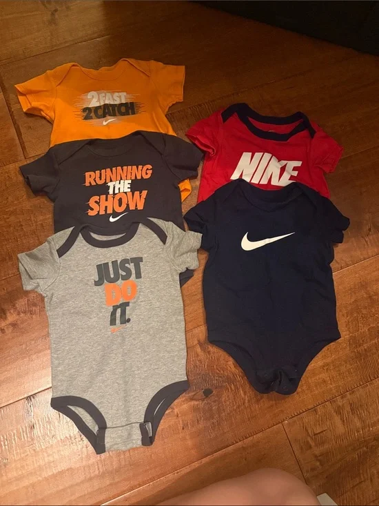 5 piece Nike Baby One-Piece Bodysuits - Orange, Red, Gray, Navy, Black