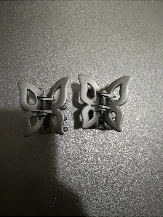 Butterfly Hair Claw Clips in Matte Black - Set of 3 pieces