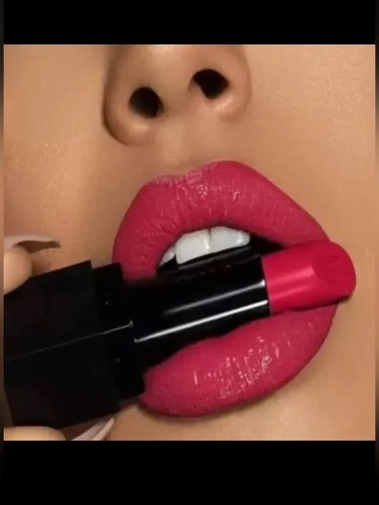 Morphe cream Lipstick- True Love