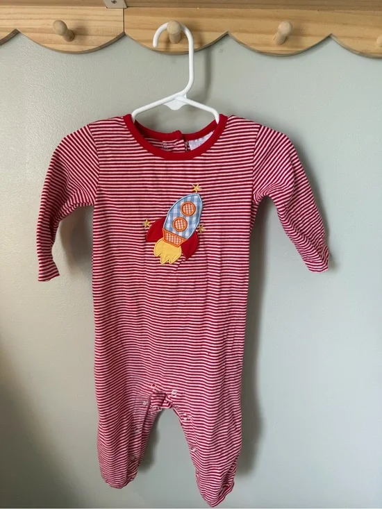 Stitchy Fish Unisex 6M Red White Stripe Rocket Appliqué Long Sleeve Romper