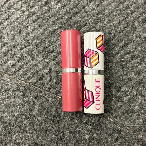 Clinique Pop Lip Colour Primer Duo 14 Plum Pop & Bare Pop Lipstick Set