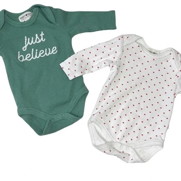 Rabbit + Bear Lot of 2 Newborn Baby Organic Cotton Onesie Bodysuits Size 0-3m