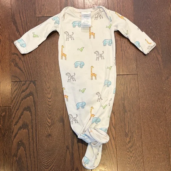 aden + anais Safari Animal Print Knotted Gown 0-3 month