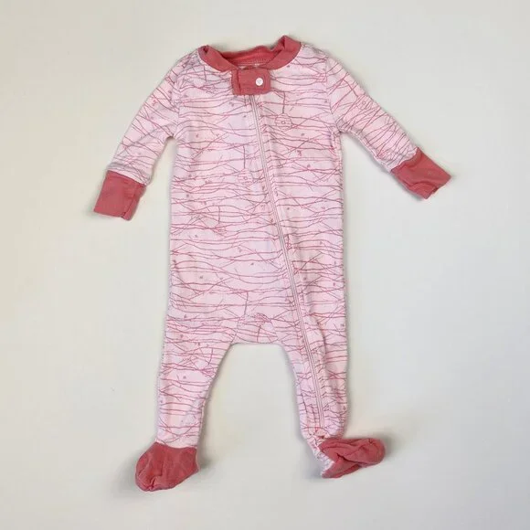 Burt’s Bees Baby Pink Beehive Zip Front Footed Sleeper sz 0-3 months