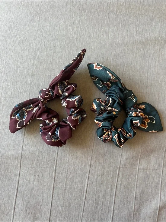 Stylish Floral paisley Print Bow Scrunchie Set - Deep purple & Teal