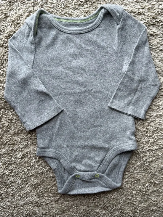 Cloud Island Gray Long Sleeve Bodysuit Baby One Piece 3-6M Cotton Basic