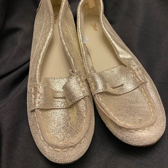 Gap-Girls‎ gold slip ons -Size:5
