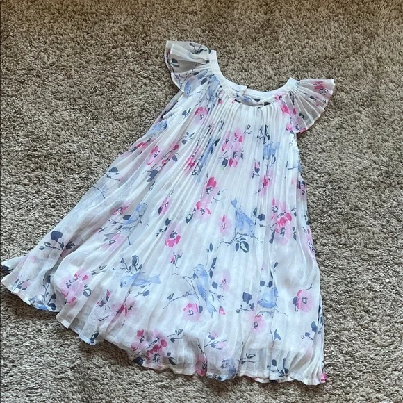 BabyGap Toddler Girl White Accordion Dress Size 3t