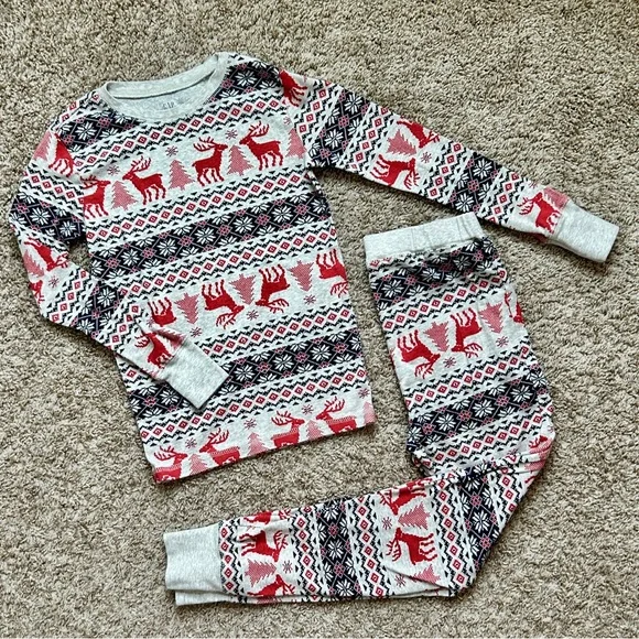 Gap Kids Gray Red Reindeer Fair Isle Holiday‎ Snug Fit Pajama Set Size 10
