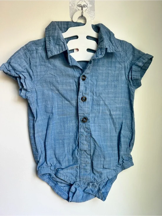 Cat & Jack Baby Chambray Button Front Collared Romper 6–9M
