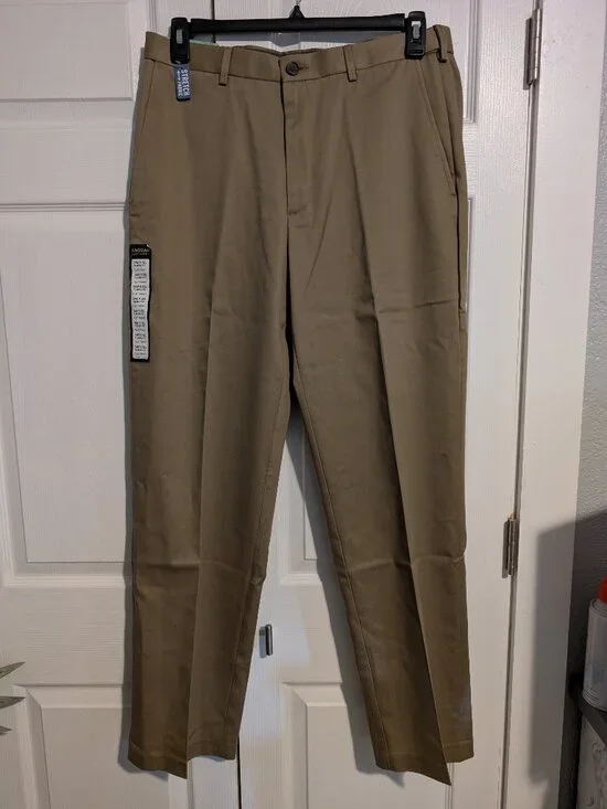 Haggar Classic Fit No Iron Khaki 34W x 32L NWT