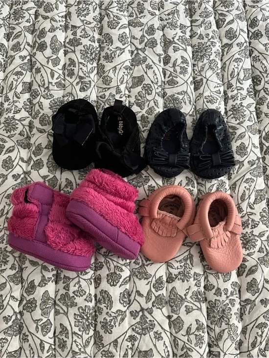 Newborn/0-3 month Baby Shoe Lot