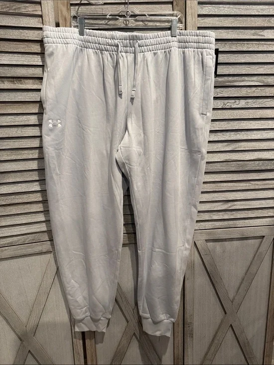 Under Armour Men’s Light Gray Jogger Sweatpants size 3XLT