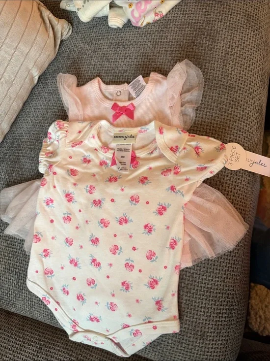 Sincerly Jules Pink Floral & Light Pink Tulle Baby One-Piece Bodysuit Set